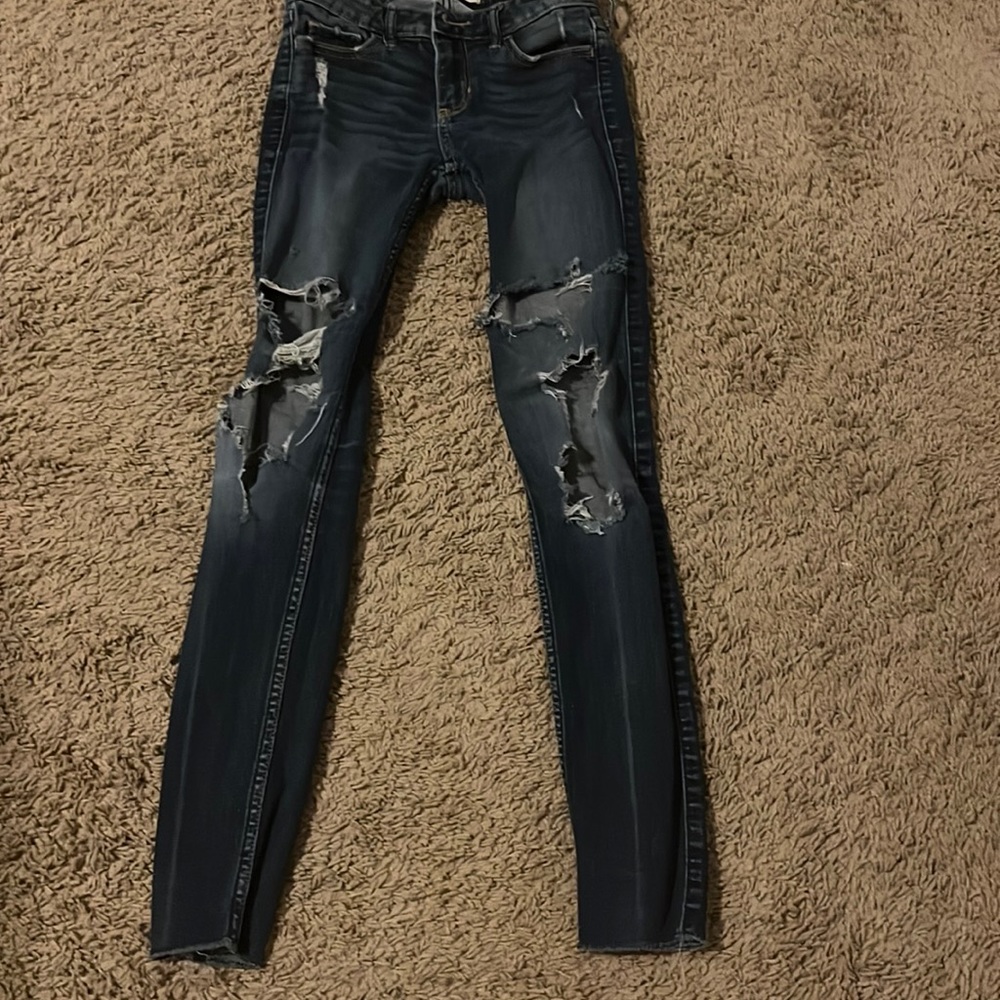 blue ripped skinny hollister jeans